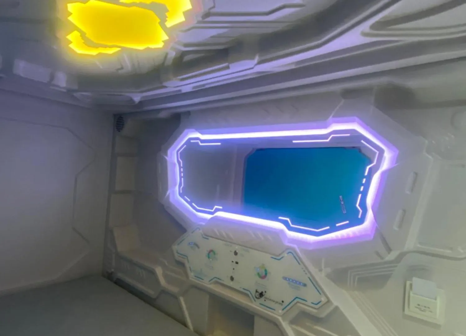Mermaid Space Capsule Hostel Palermo Italy